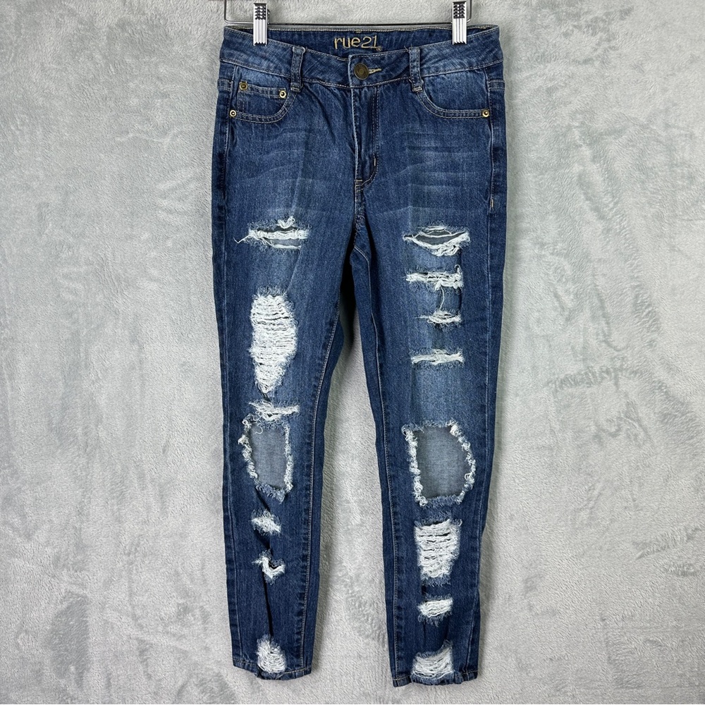 Rue21 high rise ankle jegging distressed jeans size 6